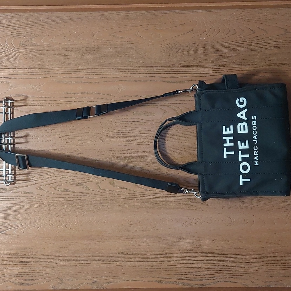 Marc jacobs small tote bag